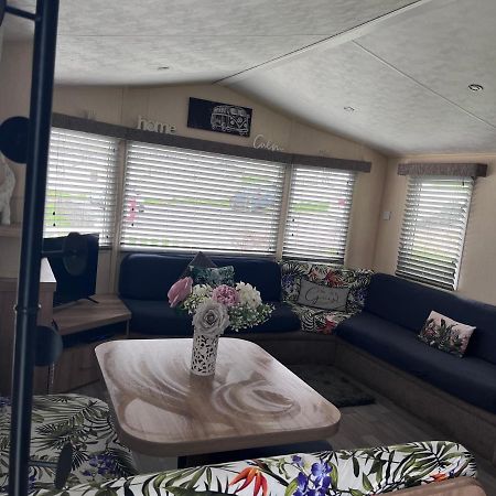 Take Me To The Beach At J&S Caravan Holidays Newquay Bay Resort Saint Columb Minor Екстер'єр фото