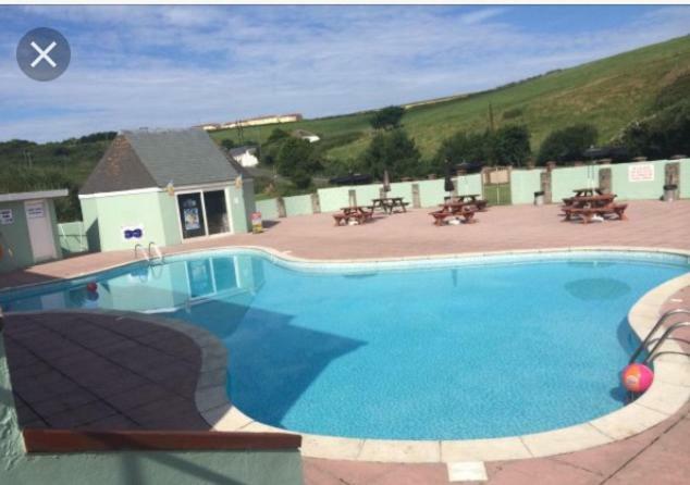 Take Me To The Beach At J&S Caravan Holidays Newquay Bay Resort Saint Columb Minor Екстер'єр фото
