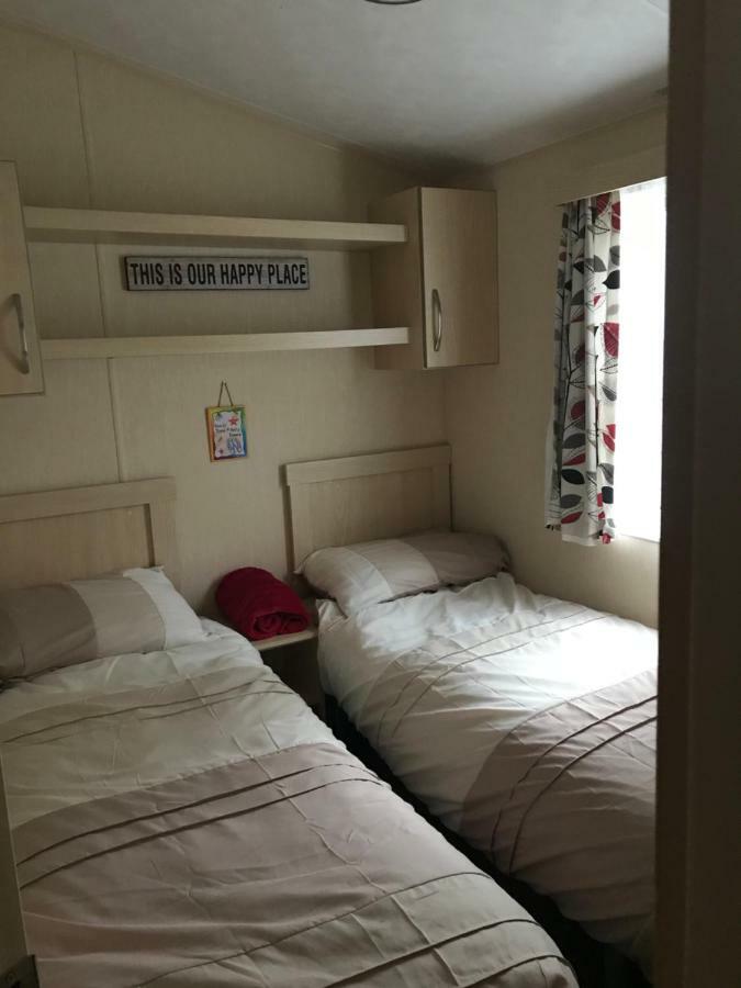 Take Me To The Beach At J&S Caravan Holidays Newquay Bay Resort Saint Columb Minor Екстер'єр фото